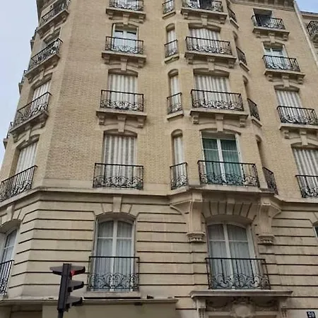 Apartment Magnifique Studio Vue Sur Tour Eiffel 16 Porte Dauphine Paris
