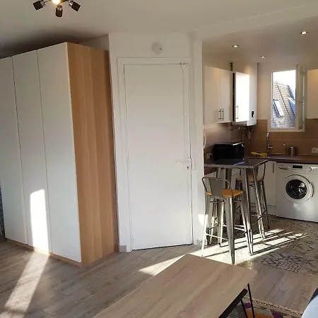 Apartment Magnifique Studio Vue Sur Tour Eiffel 16 Porte Dauphine *
